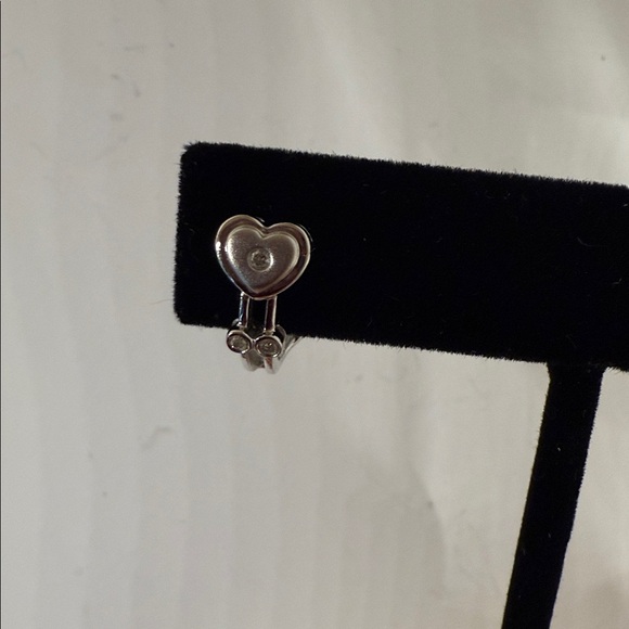 14k white gold and diamond earrings - Picture 8 of 10